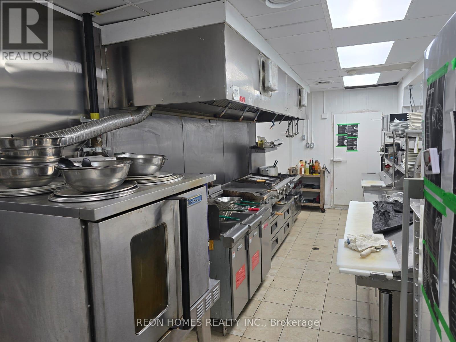 125 Peter Street, Port Hope, Ontario  L1A 1C5 - Photo 7 - X12400675