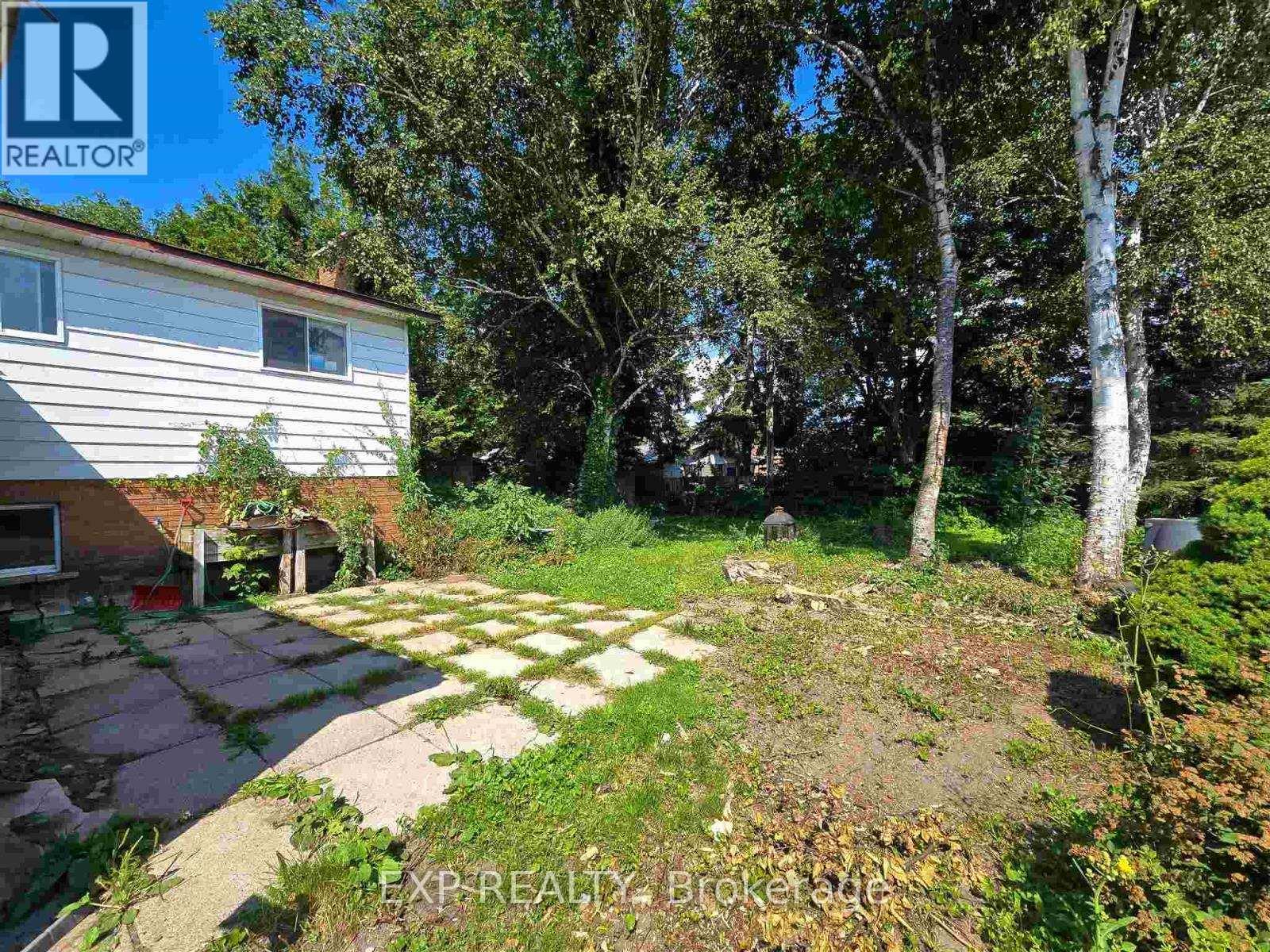 14 Admiral Drive, Sault Ste Marie, Ontario  P6C 5W3 - Photo 2 - X12400683