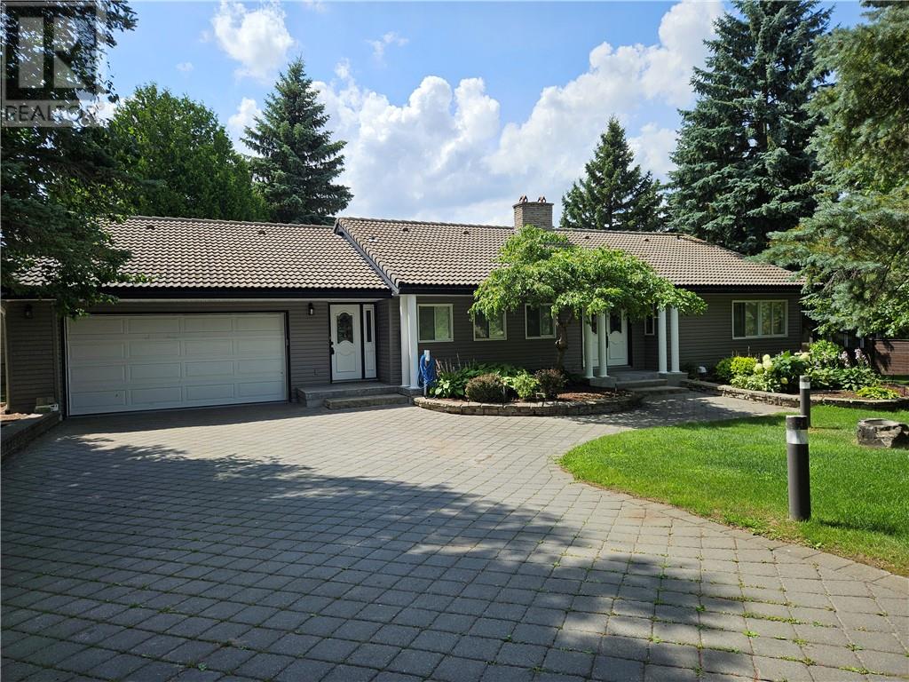 647 Kirkwood, Sudbury, Ontario  P3E 6J6 - Photo 2 - 2124694