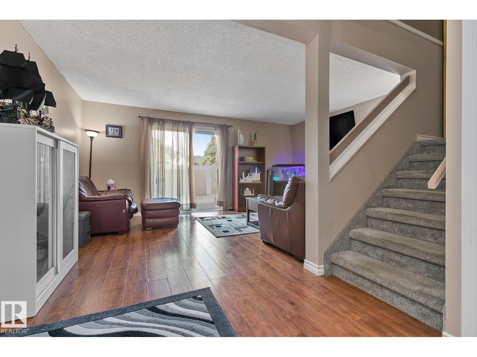 125 Woodborough Wy Nw, Edmonton, Alberta  T5Y 1N2 - Photo 12 - E4457544