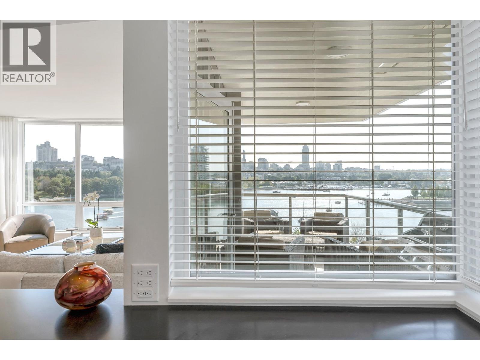 801 1328 Marinaside Crescent, Vancouver, British Columbia  V6Z 3B3 - Photo 14 - R3042284