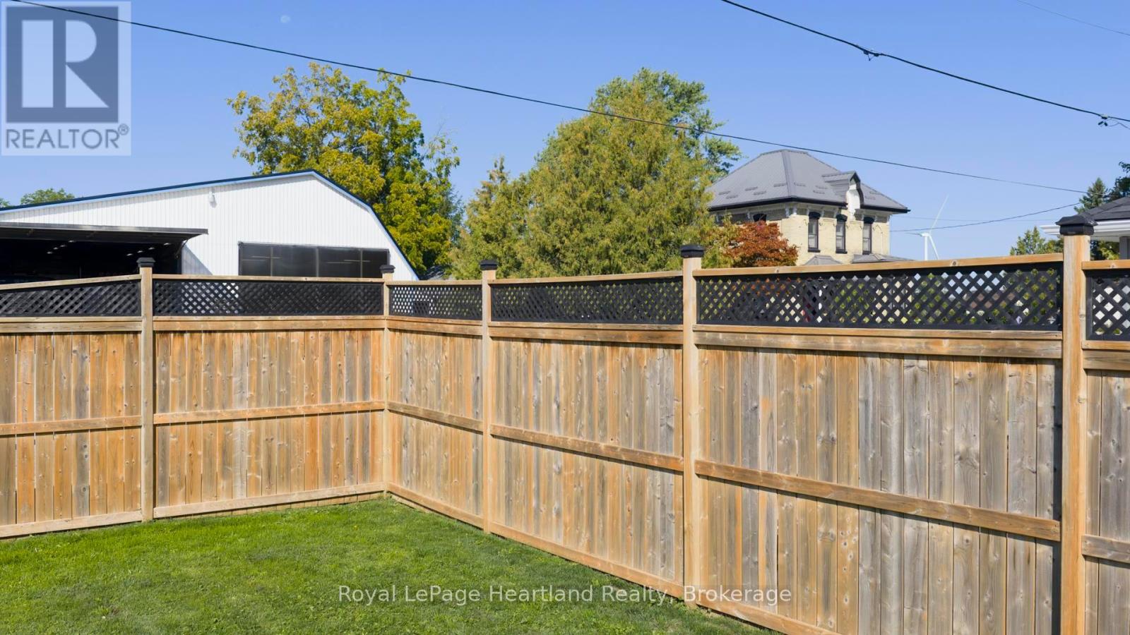 5 William Drive, South Huron, Ontario  N0M 1M0 - Photo 39 - X12399843