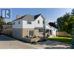5 William Drive, South Huron (Stephen), Ca