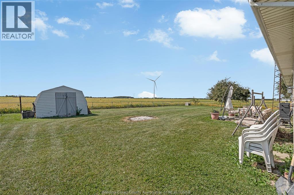 5429 Lakeshore Road 305, Comber, Ontario  N0P 1J0 - Photo 6 - 25023218