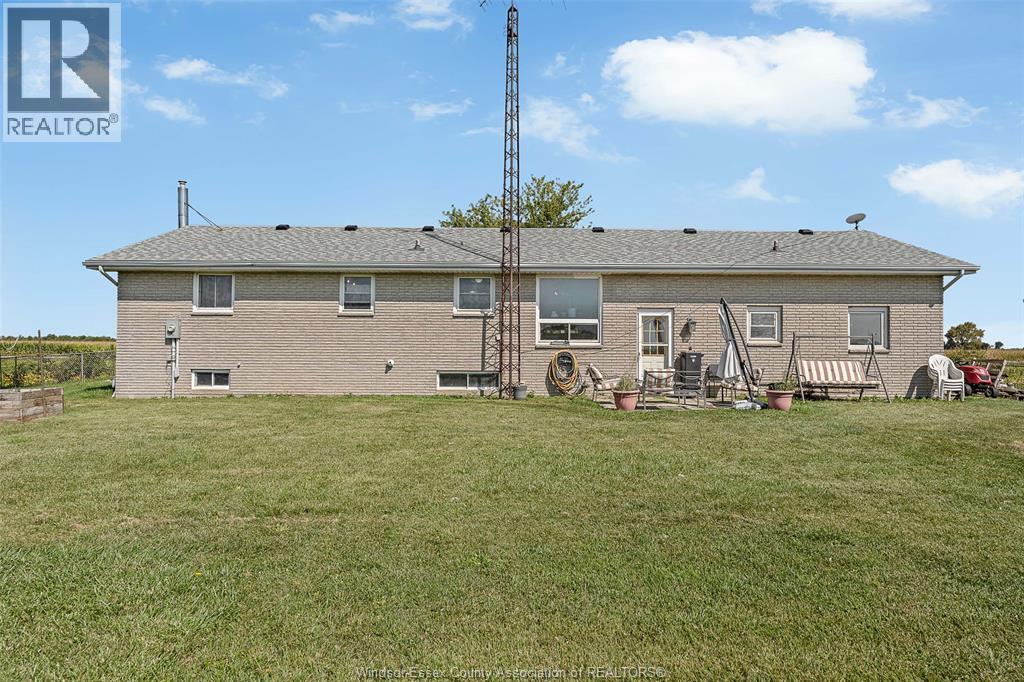 5429 Lakeshore Road 305, Comber, Ontario  N0P 1J0 - Photo 8 - 25023218