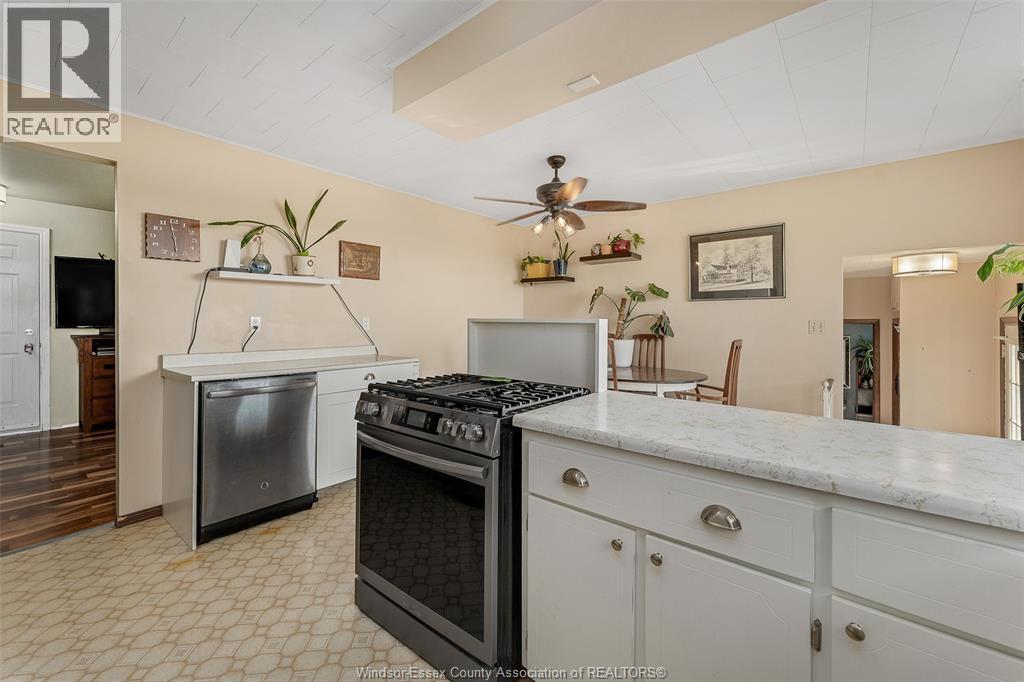 5429 Lakeshore Road 305, Comber, Ontario  N0P 1J0 - Photo 19 - 25023218