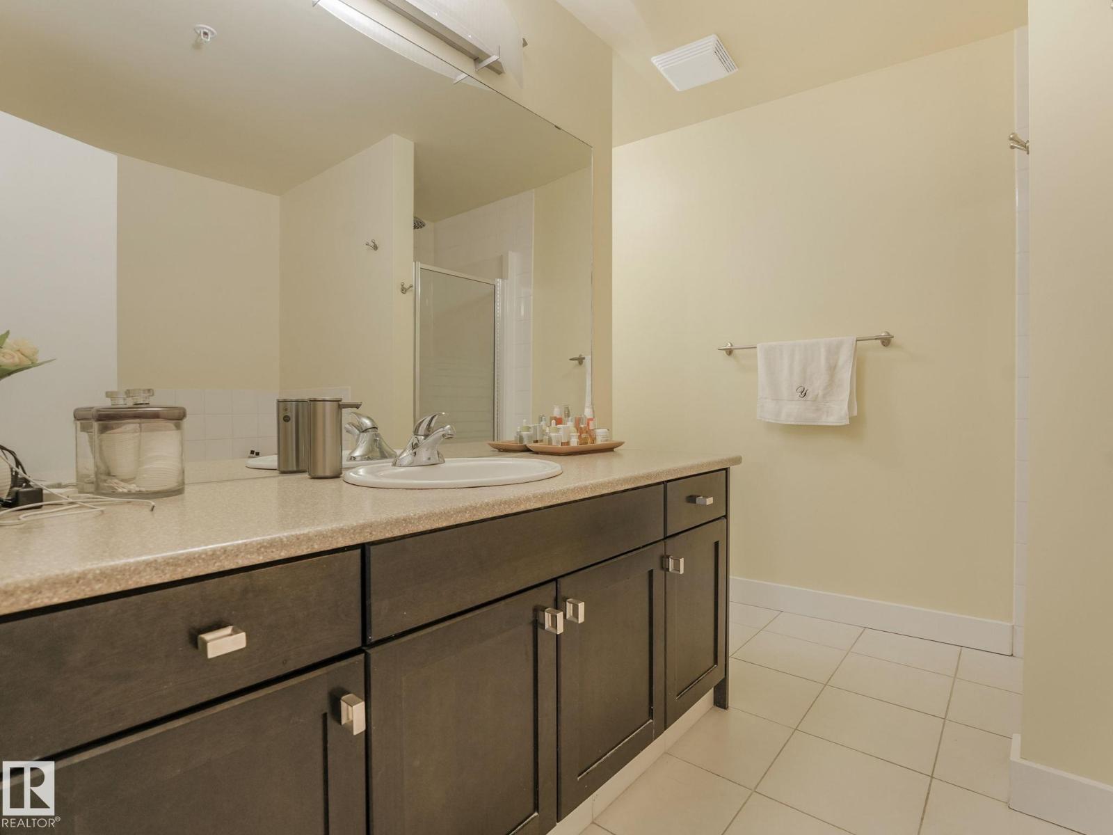 #301 10028 119 St Nw, Edmonton, Alberta  T5K 1Y8 - Photo 26 - E4451411