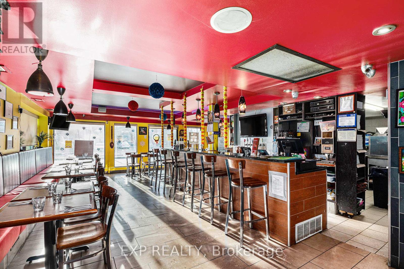 159 Montreal Road, Ottawa, Ontario  K1L 6E8 - Photo 10 - X12400925