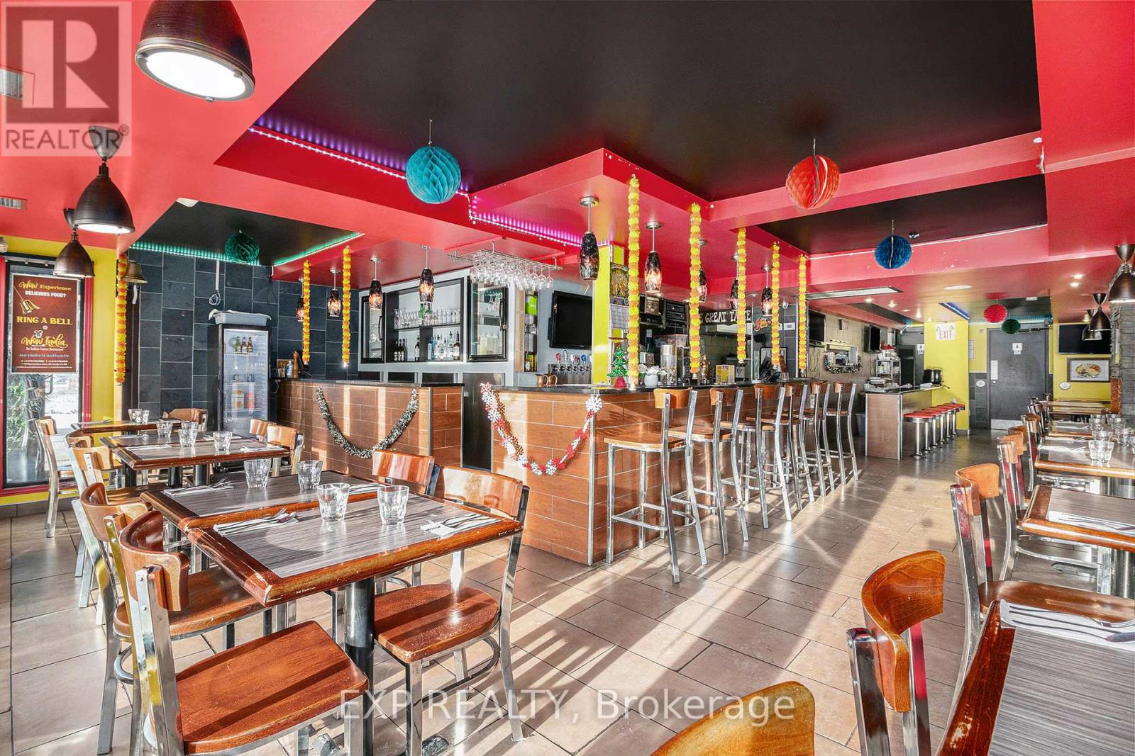159 Montreal Road, Ottawa, Ontario  K1L 6E8 - Photo 2 - X12400925