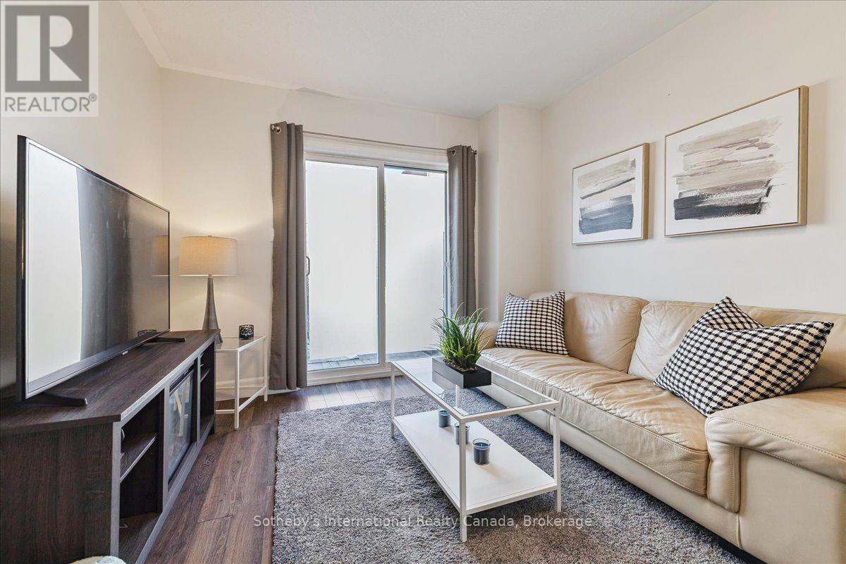 69 - 470 Beach Boulevard, Hamilton, Ontario  L8H 6X2 - Photo 7 - X12400877