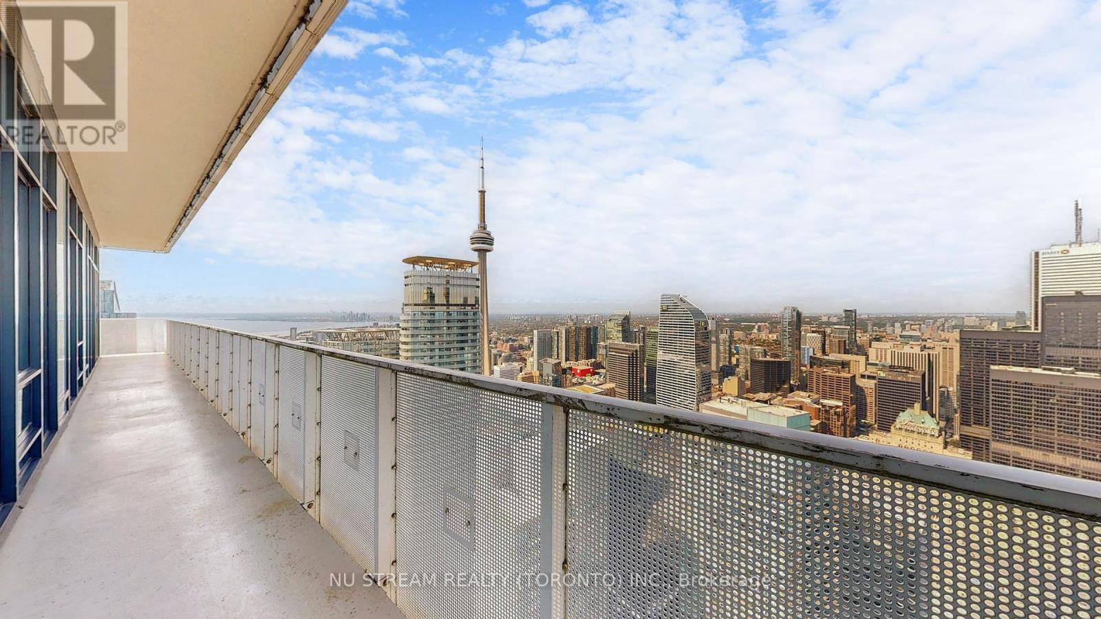 Ph101 - 100 Harbour Street, Toronto, Ontario  M5J 0B5 - Photo 31 - C12400751
