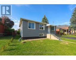 260 Connaught Avenue, Toronto (Newtonbrook West), Ca