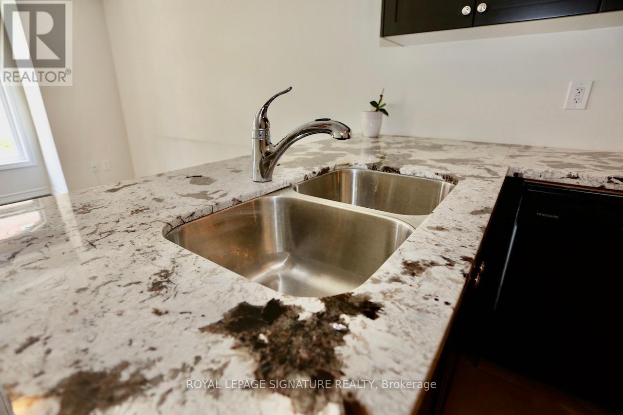 Th27 - 39 Drewry Avenue, Toronto, Ontario  M2M 0B4 - Photo 5 - C12400845