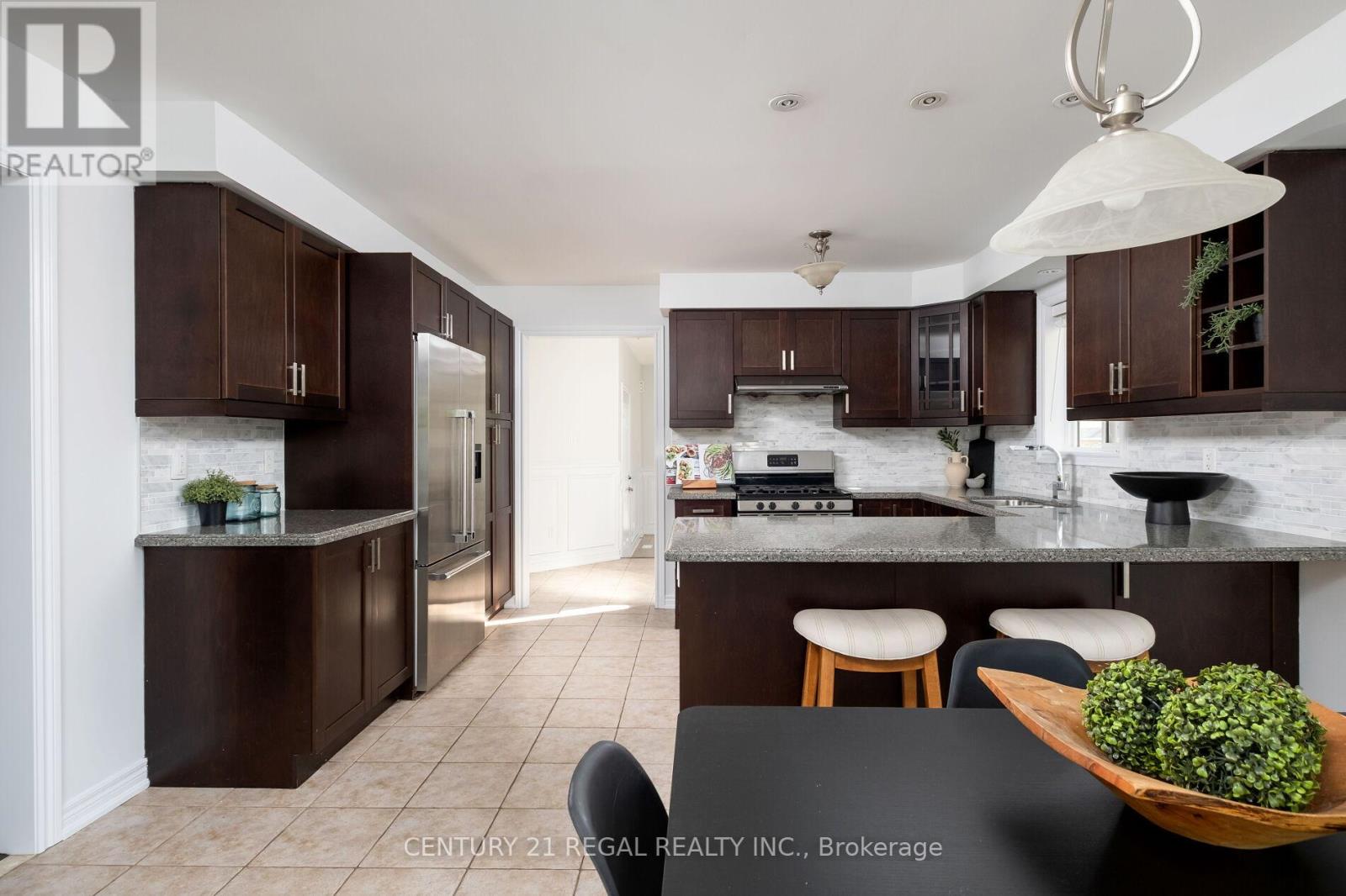 1254 Meath Drive, Oshawa, Ontario  L1K 0M7 - Photo 8 - E12400839