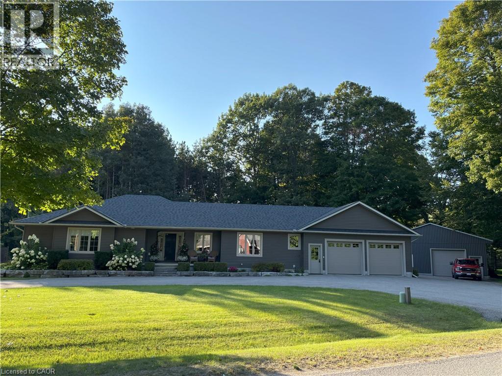 22 Gordon Road, Tiny, Ontario  L0L 2T0 - Photo 1 - 40768486