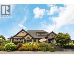 4768 CARMEL Crescent, kelowna, British Columbia