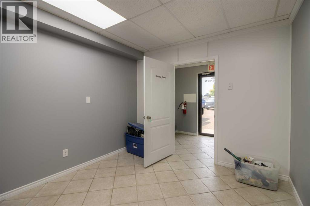 #230, 2910 16 Avenue N, Lethbridge, Alberta  T1H 5E9 - Photo 5 - A2252323