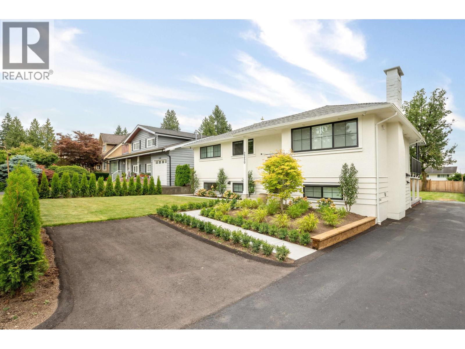 2250 Gale Avenue, Coquitlam, British Columbia  V3K 2Y8 - Photo 2 - R3047254