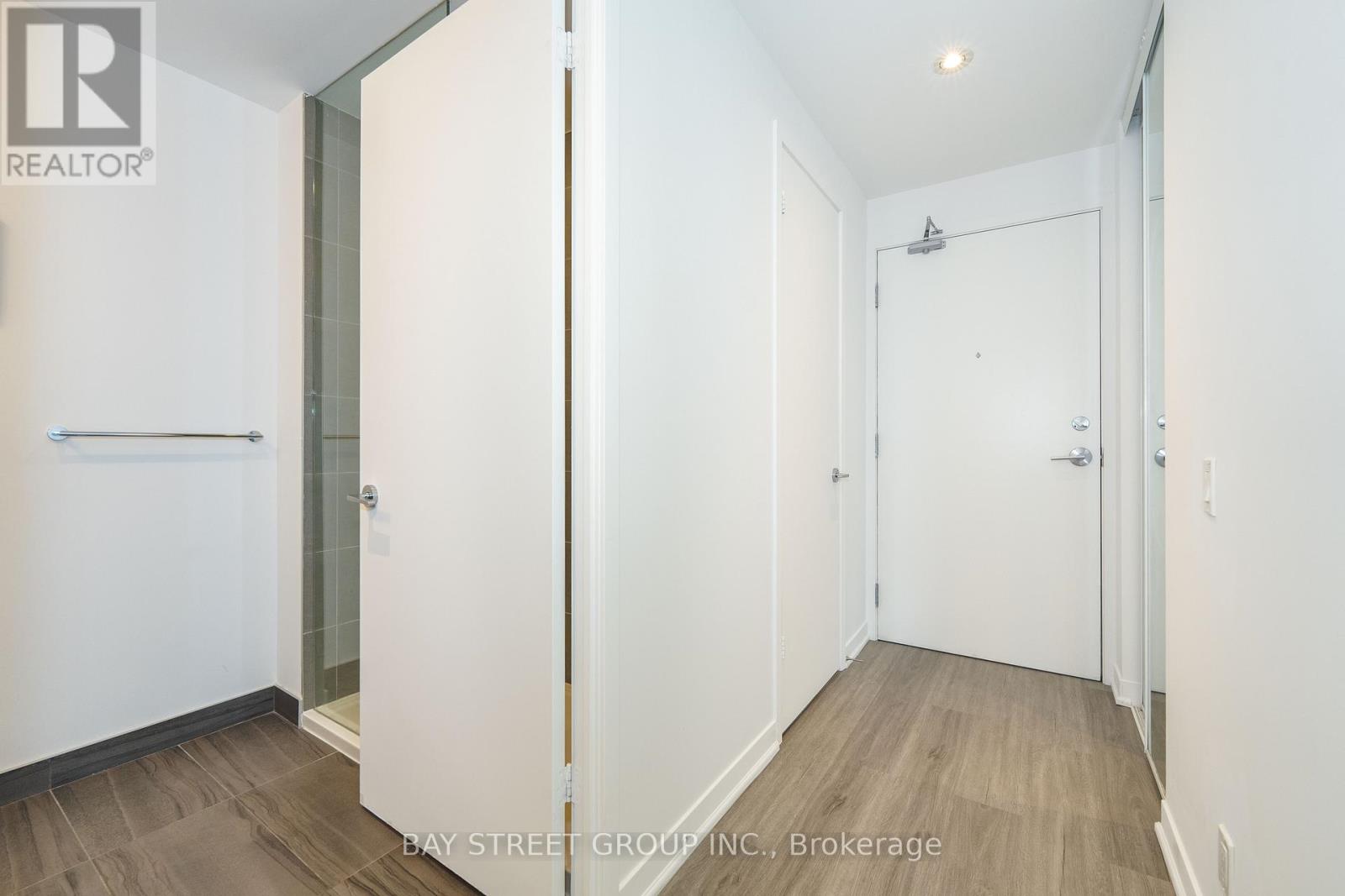 3208 - 5 Buttermill Avenue, Vaughan, Ontario  L4K 0J5 - Photo 3 - N12400711