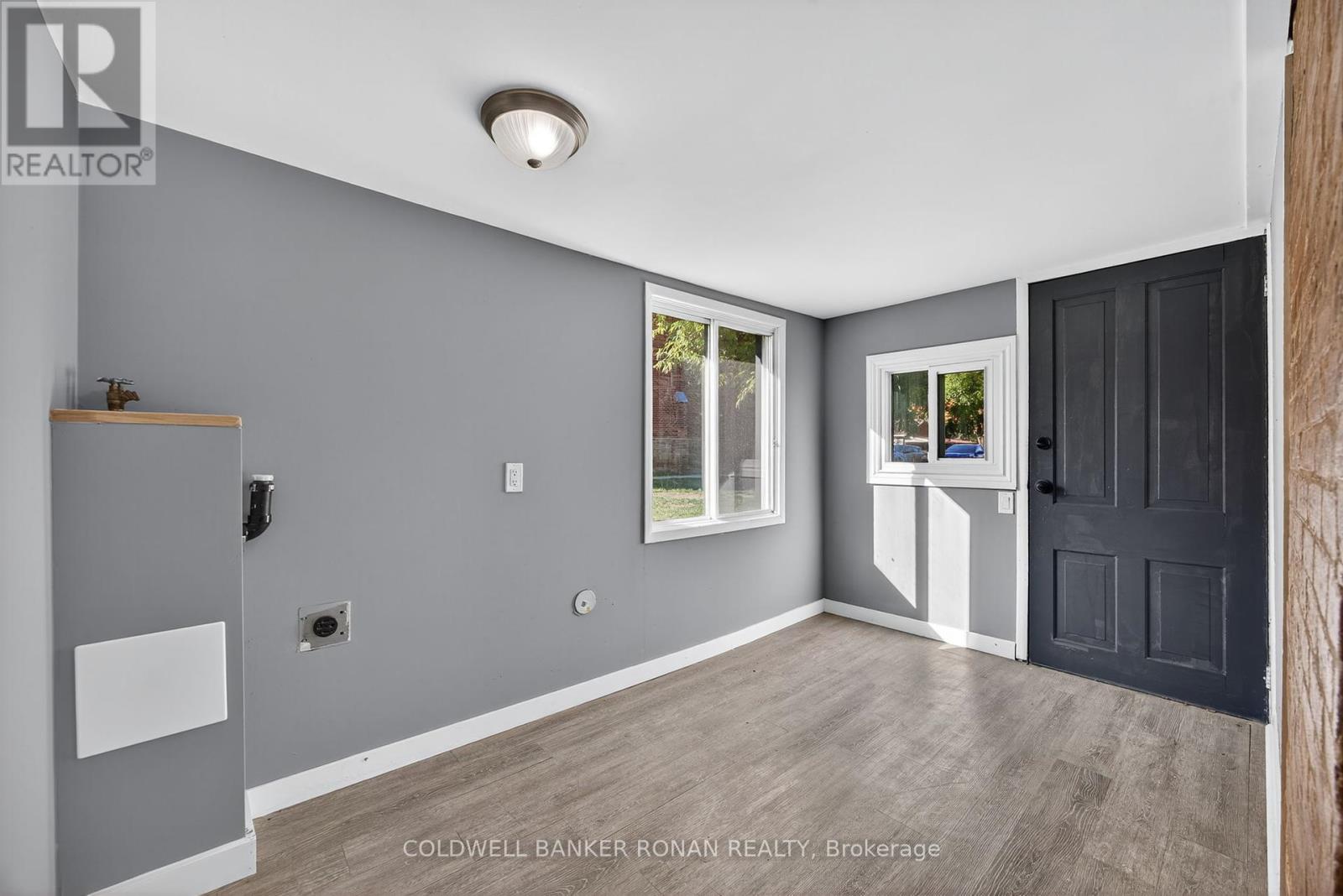 76 Queen Street N, New Tecumseth (Tottenham), Ontario  L0G 1W0 - Photo 23 - N12400734