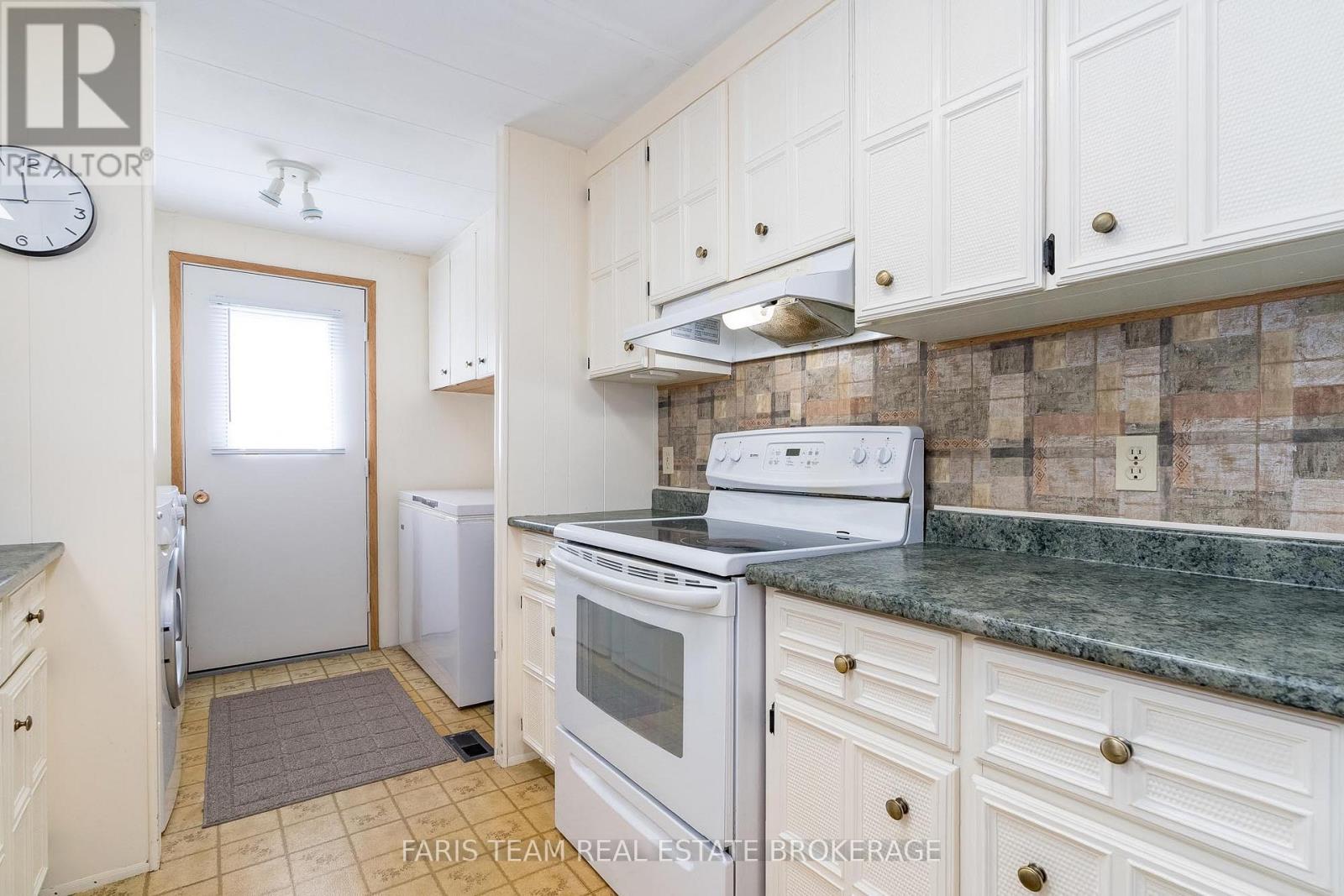 Property at 19 MIMOSA DRIVE image 5