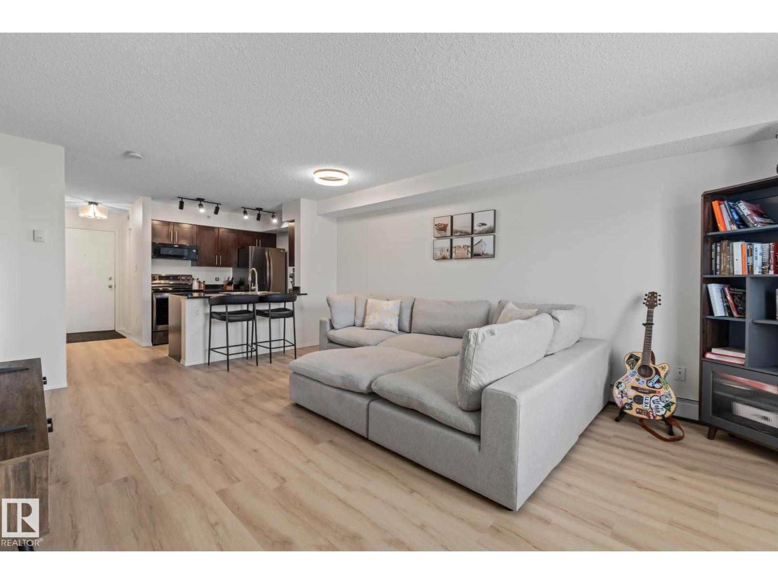 #409 1080 Mcconachie Blvd Nw, Edmonton, Alberta  T5Y 0X2 - Photo 11 - E4457550