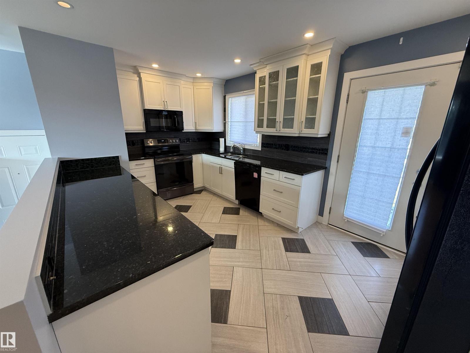 13812 132 Av Nw, Edmonton, Alberta  T5L 3R8 - Photo 4 - E4457552