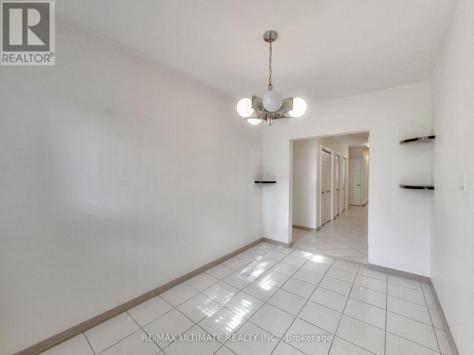 Main - 1652 Dufferin Street, Toronto, Ontario  M6H 3L8 - Photo 10 - W12345395