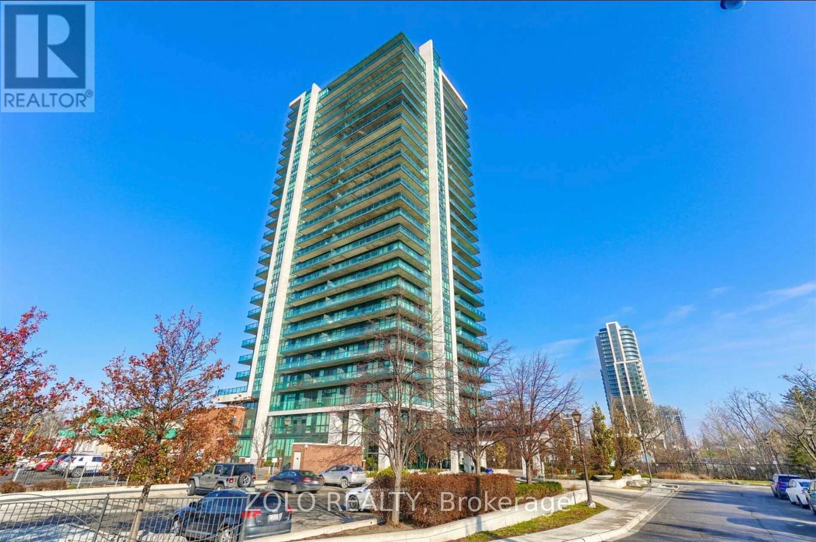 1905 - 100 John Street, Brampton, Ontario  L6W 0A8 - Photo 1 - W12400748