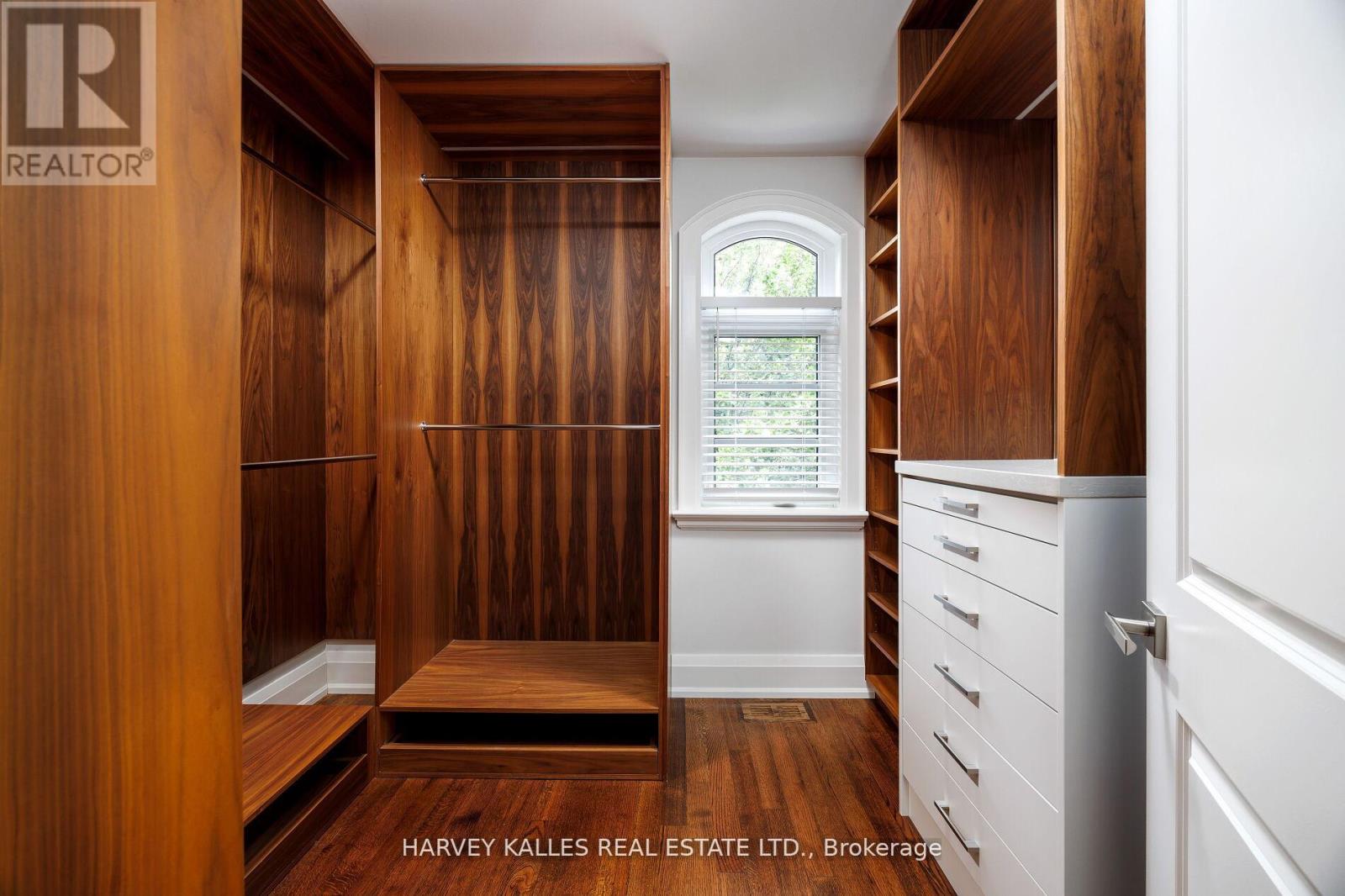 38 Westmount Park Road, Toronto, Ontario  M9P 1R6 - Photo 31 - W12400752