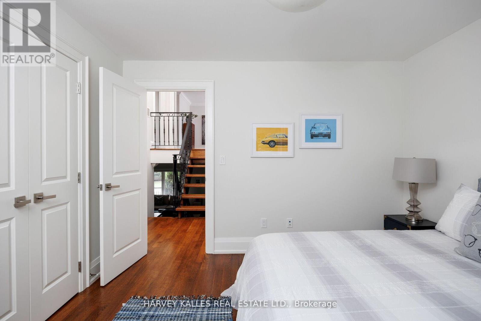 38 Westmount Park Road, Toronto, Ontario  M9P 1R6 - Photo 39 - W12400752