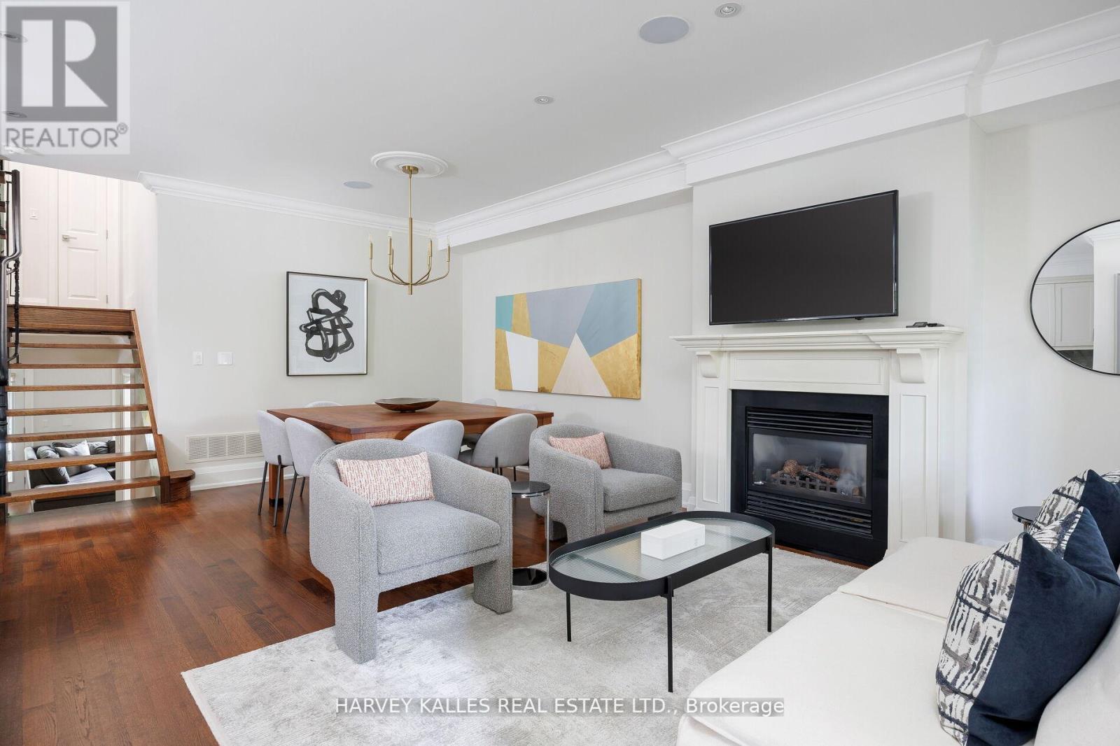 38 Westmount Park Road, Toronto, Ontario  M9P 1R6 - Photo 9 - W12400752