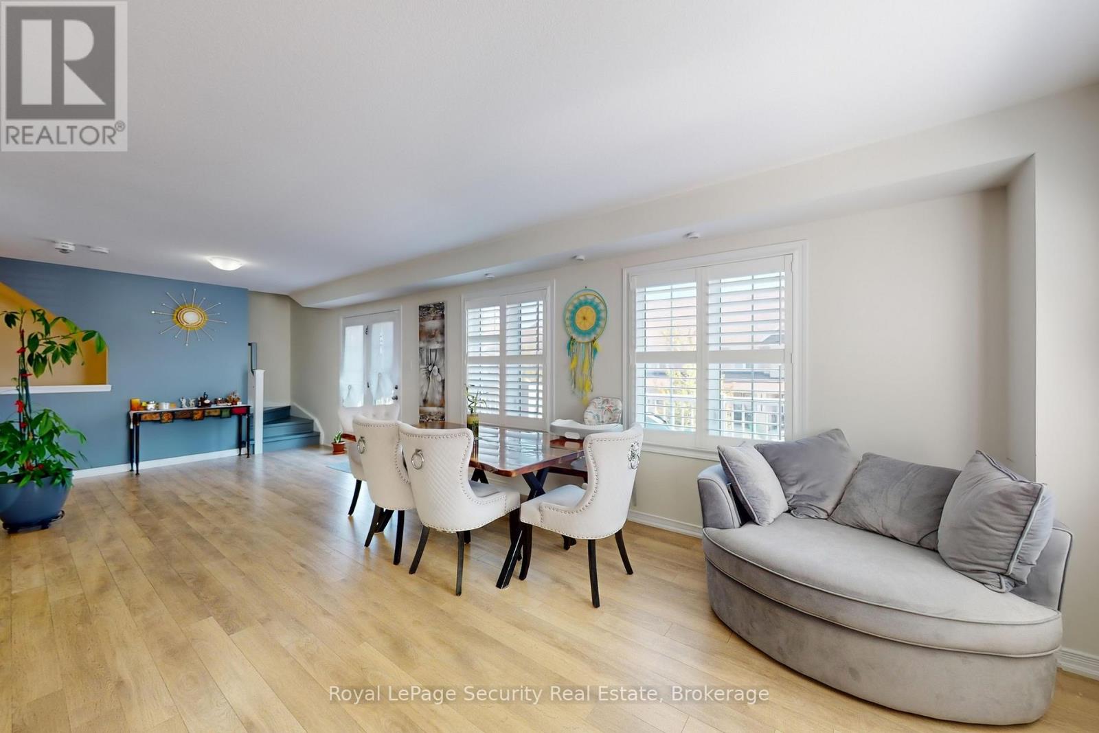 55 Golden Springs Drive, Brampton, Ontario  L7A 0C7 - Photo 13 - W12400781