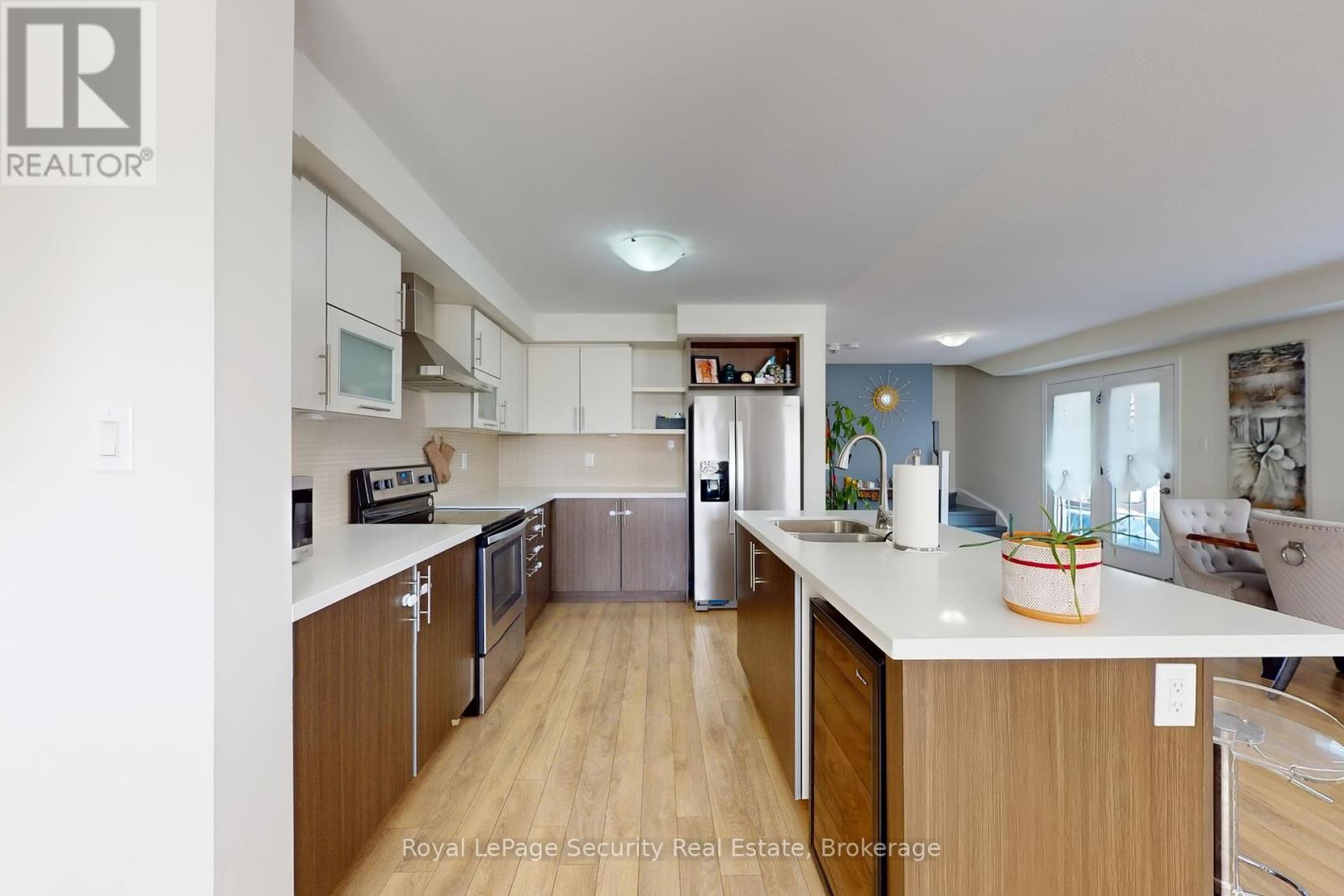 55 Golden Springs Drive, Brampton, Ontario  L7A 0C7 - Photo 19 - W12400781