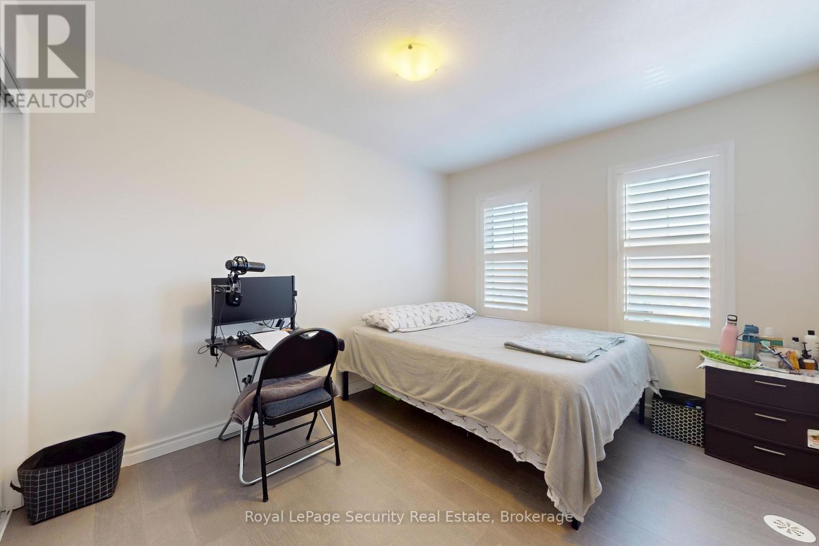 55 Golden Springs Drive, Brampton, Ontario  L7A 0C7 - Photo 34 - W12400781