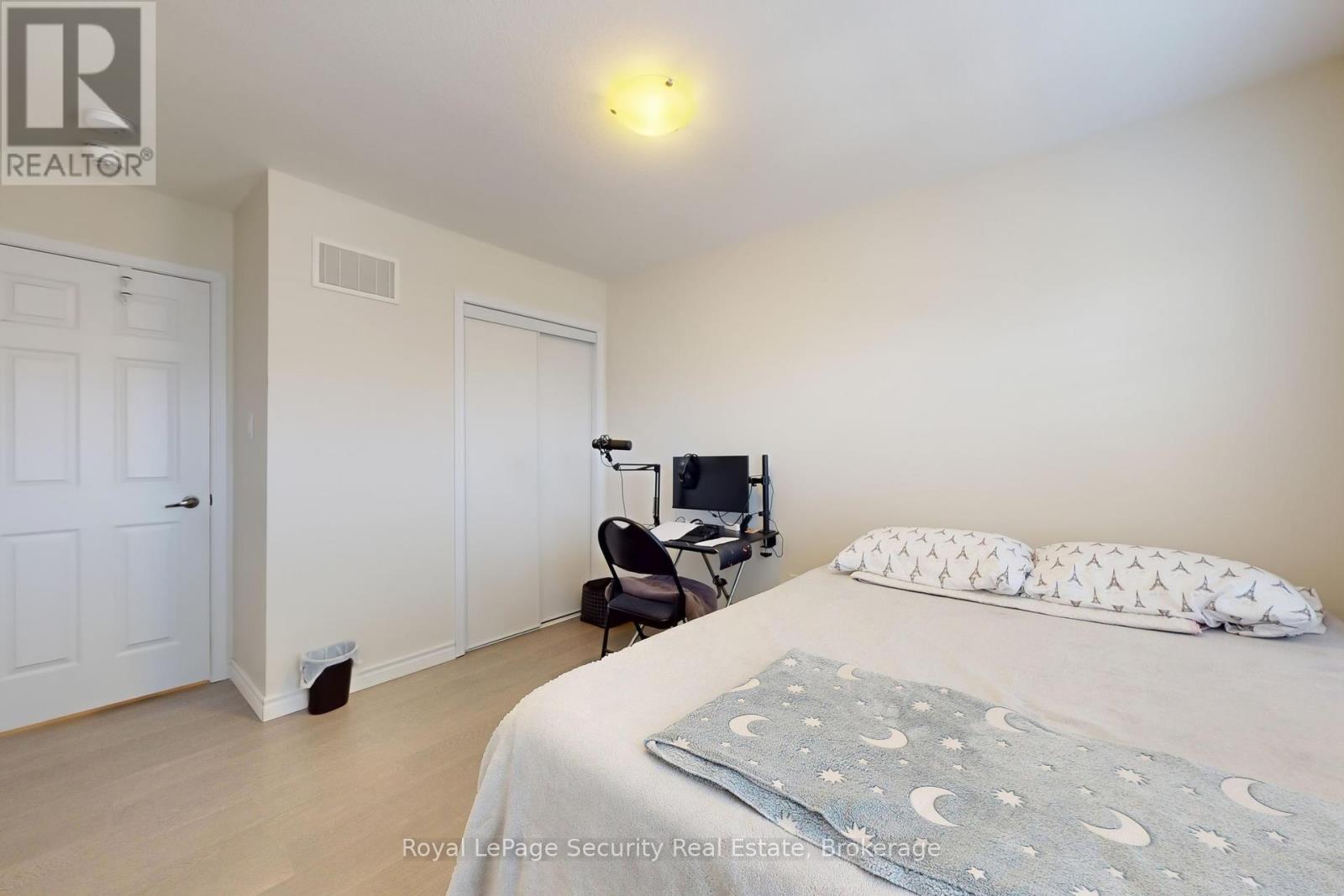 55 Golden Springs Drive, Brampton, Ontario  L7A 0C7 - Photo 37 - W12400781