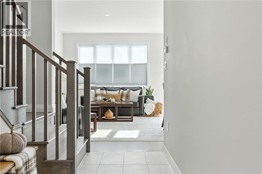 5 Cherry Blossom Heights, Hamilton, Ontario  L9B 0E9 - Photo 7 - 40767892