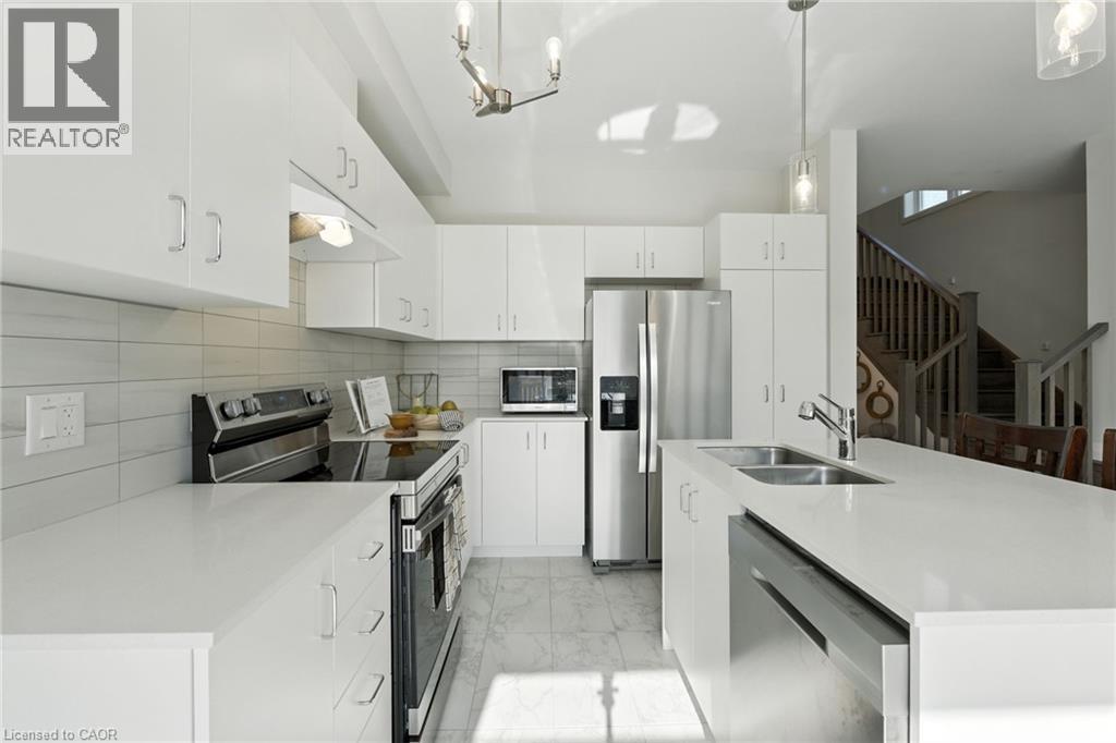 5 Cherry Blossom Heights, Hamilton, Ontario  L9B 0E9 - Photo 21 - 40767892