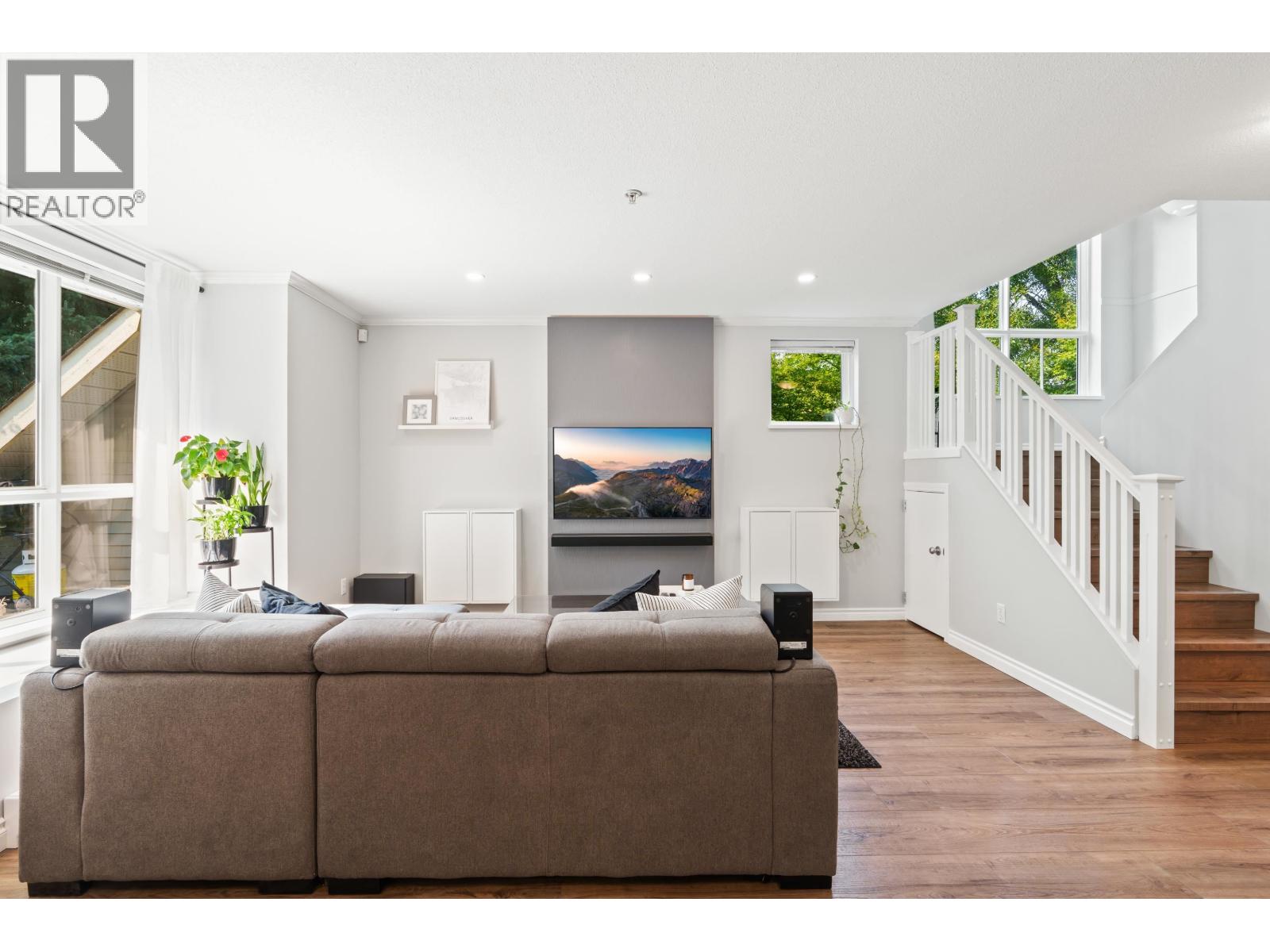 26 7128 Stride Avenue, Burnaby, British Columbia  V3N 1T5 - Photo 2 - R3045327