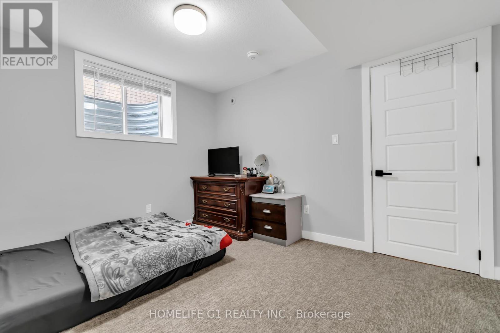 49 Feathers Crossing, St. Thomas, Ontario  N5R 0M3 - Photo 36 - X12400720