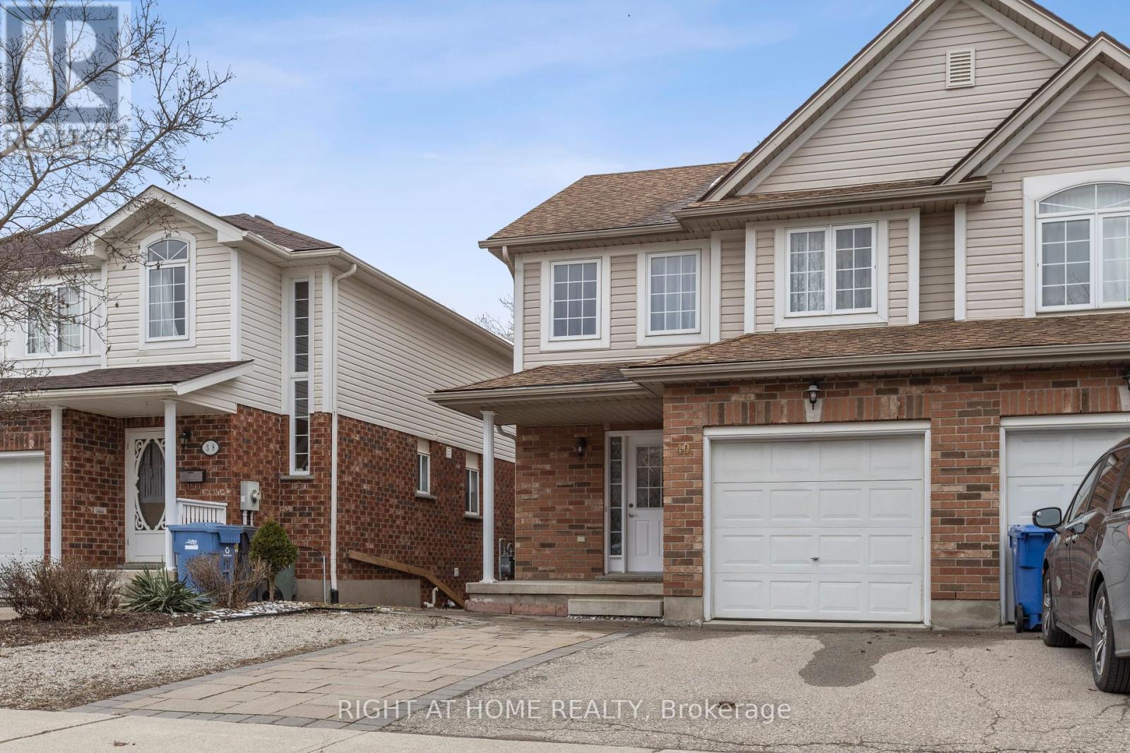 40 Chillico Drive, Guelph, Ontario  N1K 1Y8 - Photo 2 - X12400759