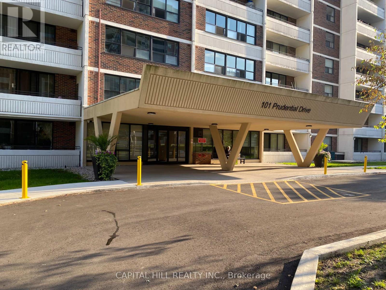 810 - 101 Prudential Drive, Toronto, Ontario  M1P 4S5 - Photo 3 - E12400518