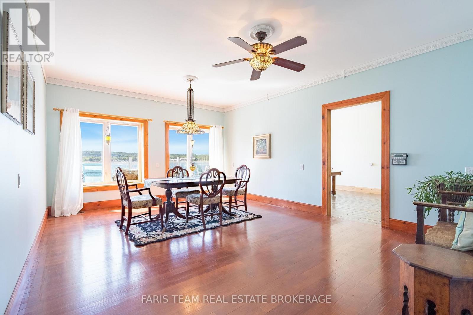 243 Champlain Road, Penetanguishene, Ontario  L9M 1S2 - Photo 14 - S12366105
