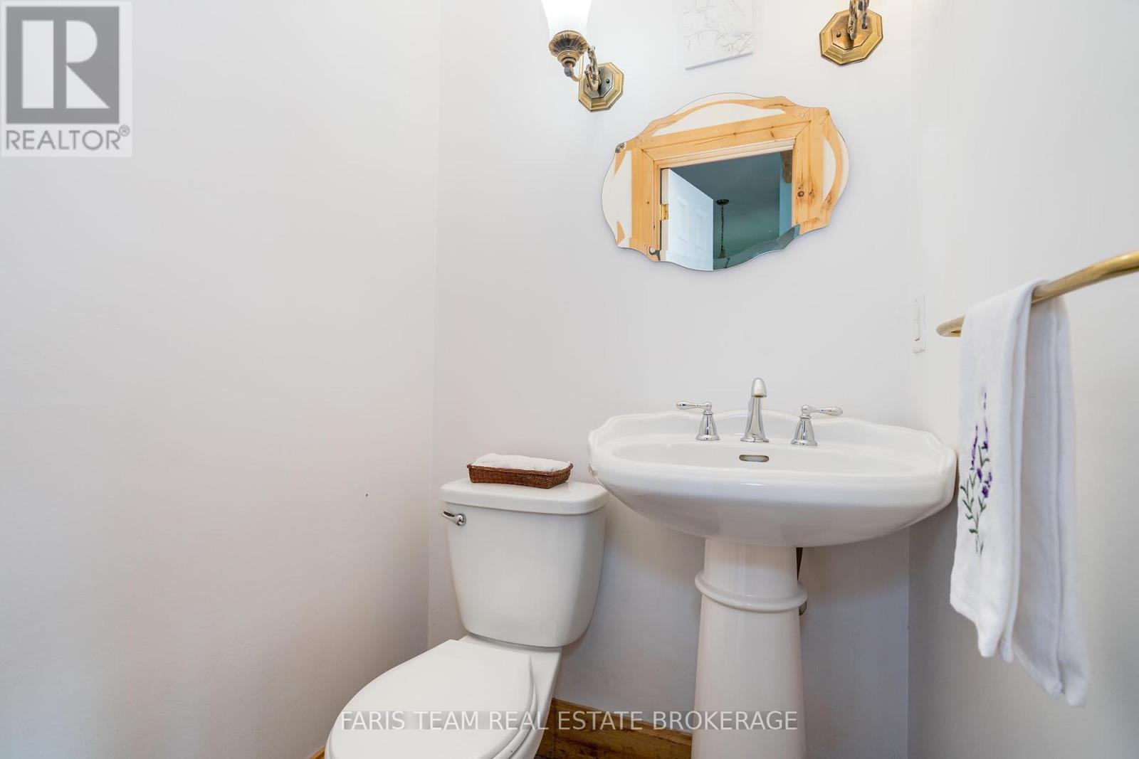 243 Champlain Road, Penetanguishene, Ontario  L9M 1S2 - Photo 19 - S12366105