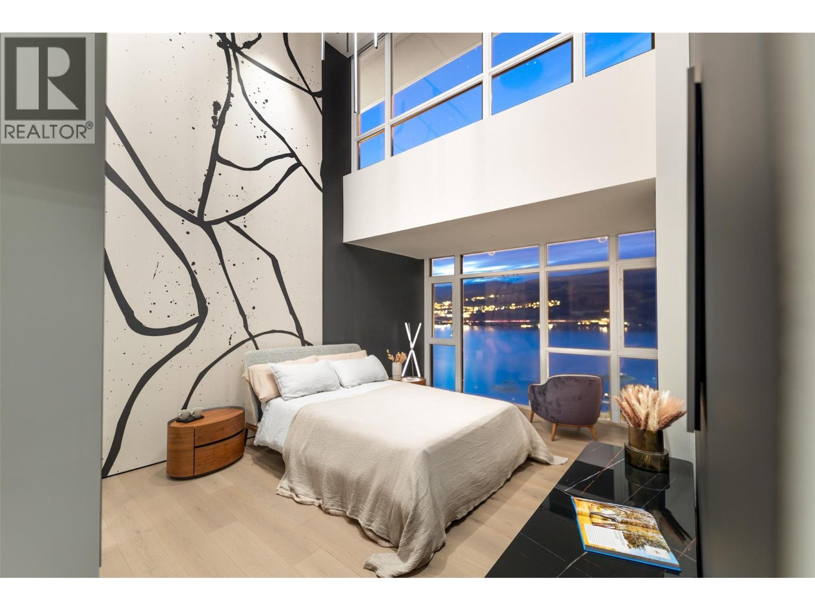 1075 Sunset Drive Unit# Ph1, Kelowna, British Columbia  V1Y 9Y9 - Photo 10 - 10362500