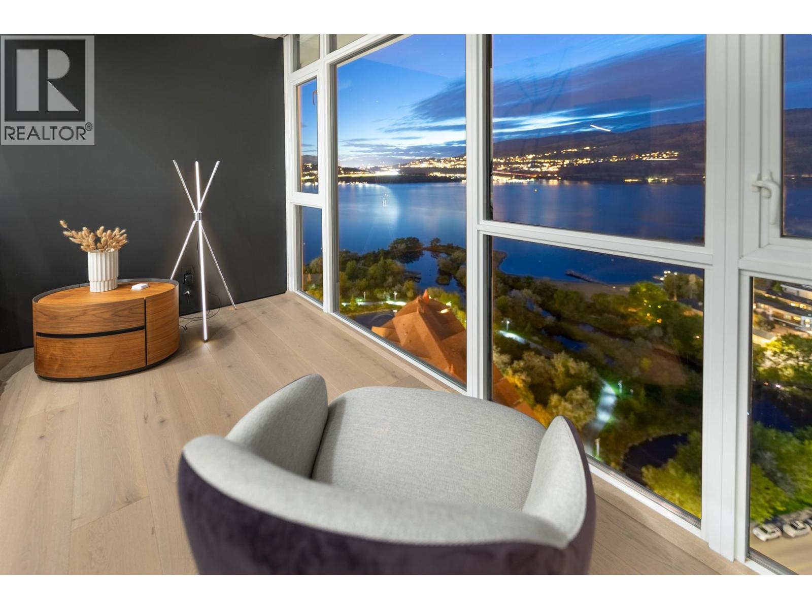 1075 Sunset Drive Unit# Ph1, Kelowna, British Columbia  V1Y 9Y9 - Photo 11 - 10362500