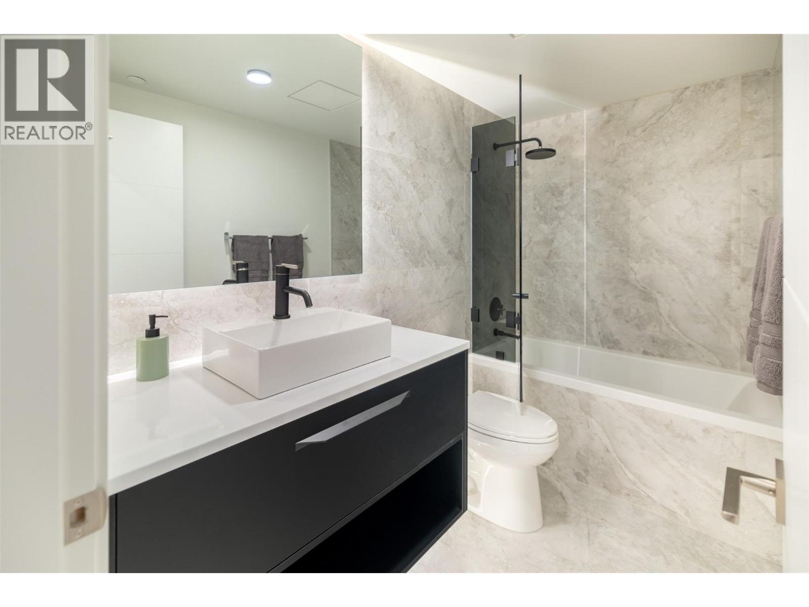 1075 Sunset Drive Unit# Ph1, Kelowna, British Columbia  V1Y 9Y9 - Photo 27 - 10362500