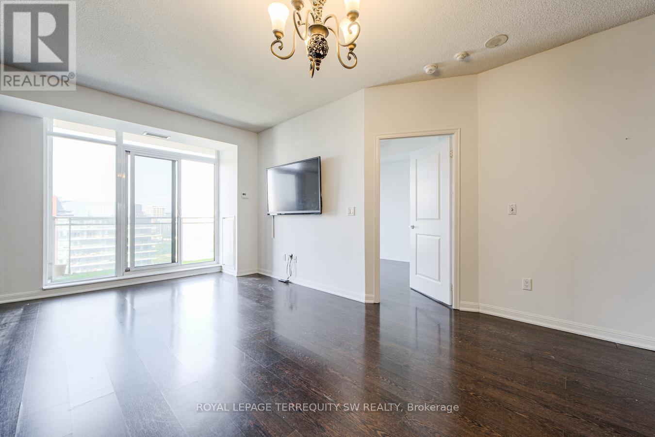 1707 - 21 Grand Magazine Street, Toronto, Ontario  M5V 1B5 - Photo 16 - C12400893