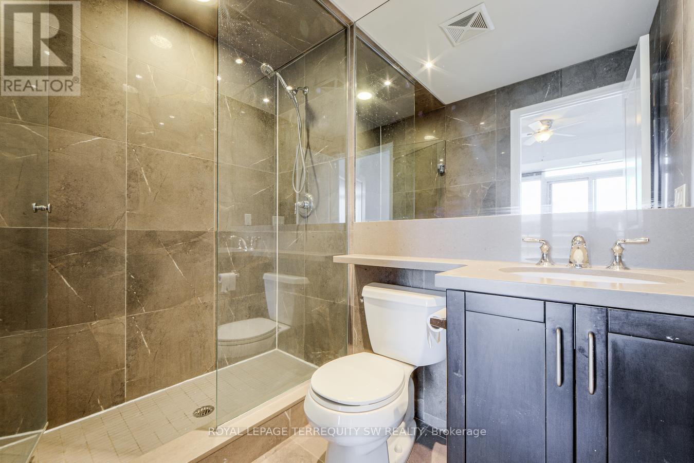 1707 - 21 Grand Magazine Street, Toronto, Ontario  M5V 1B5 - Photo 19 - C12400893