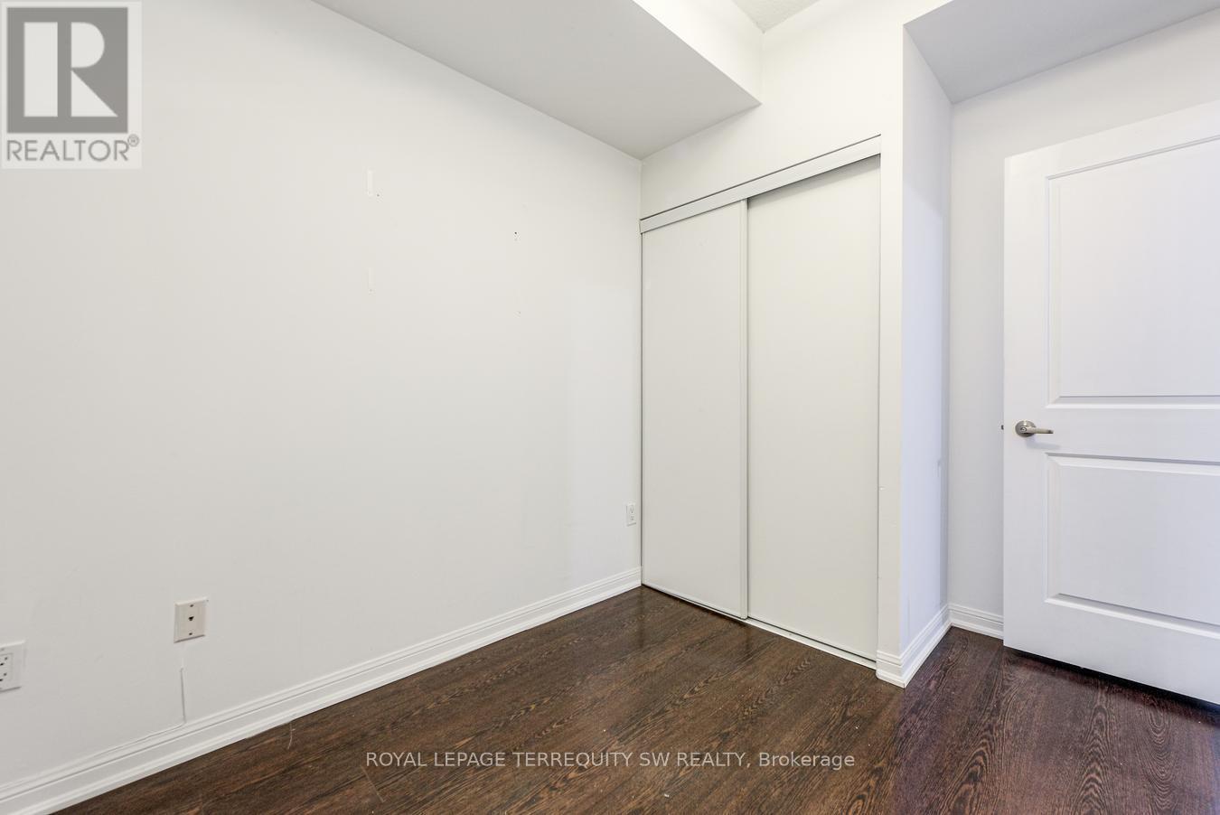 1707 - 21 Grand Magazine Street, Toronto, Ontario  M5V 1B5 - Photo 20 - C12400893